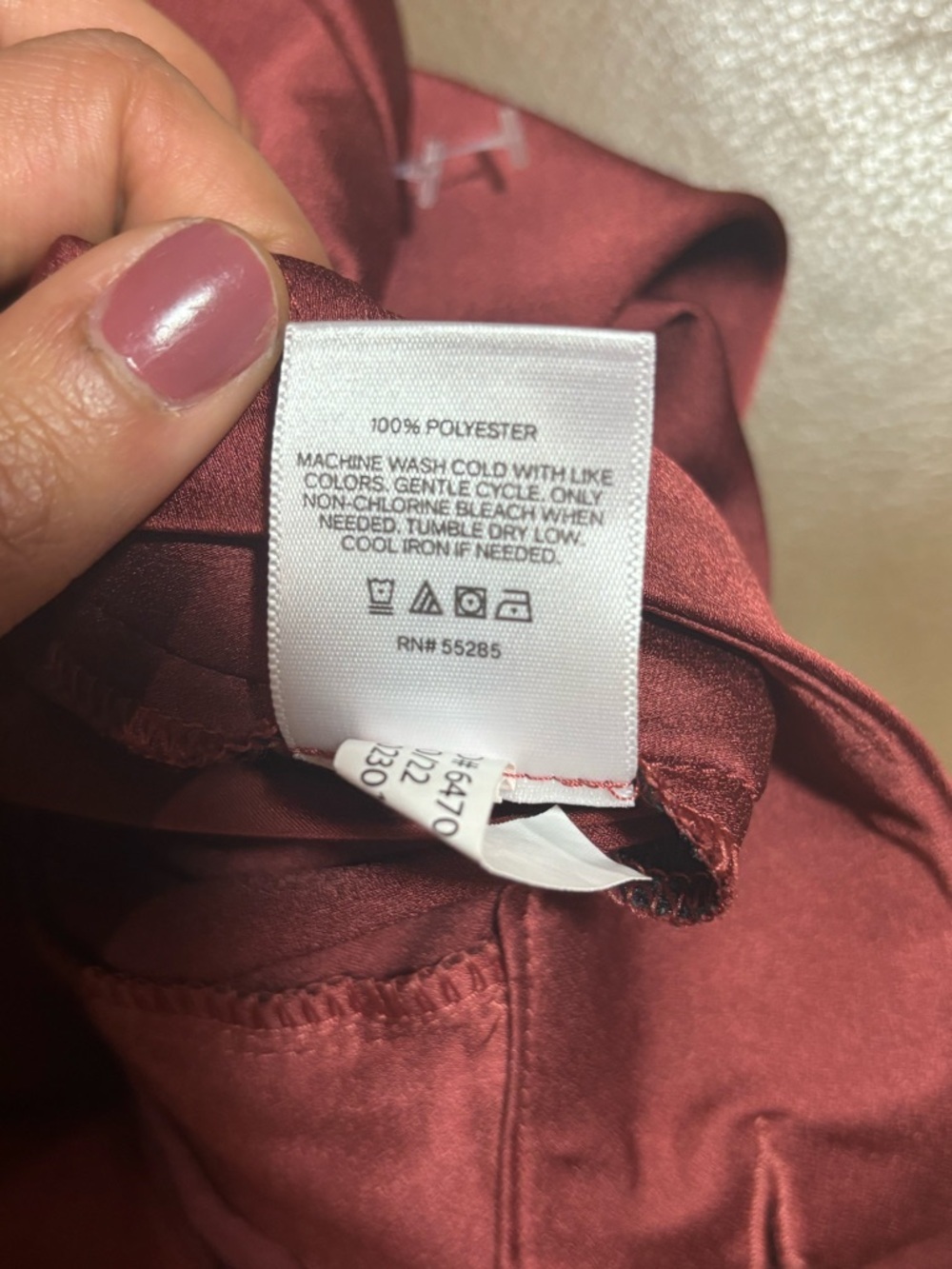 Express Satin maroon High waisted Cuffed bold 3 inch Shorts - Picture 5 of 5